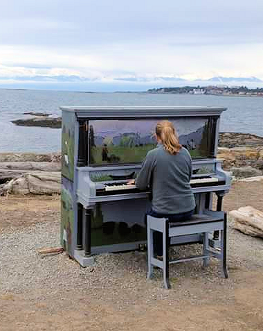 Learn to play piano Vancouver